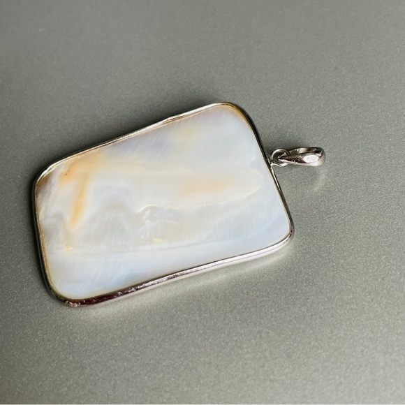 Blister Pearls Mother Of Pearl Shell Rectangle Pendant With Sterling Sil… - Picture 4 of 7